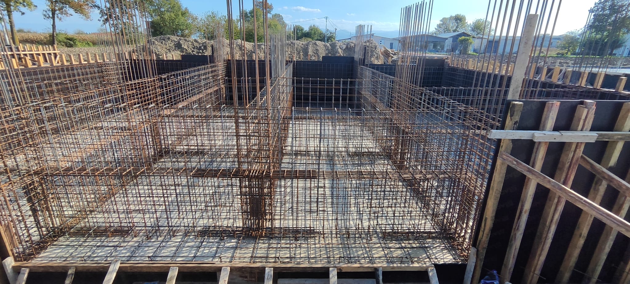 TEMELLERİMİZİ SAĞLAM ATIYORUZ...